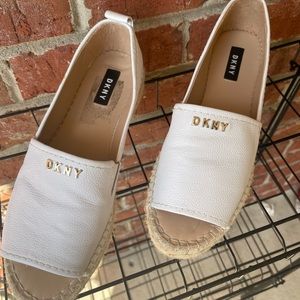 DKNY Orza wedges. Size 8.